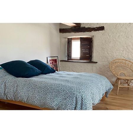 Chambre Triple Deluxe - Gite De La Louve Fougax-et-Barrineuf Экстерьер фото